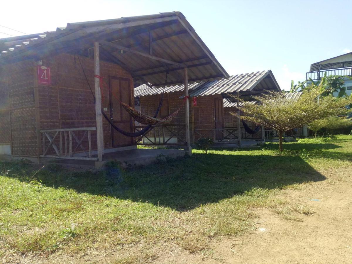 Гостевой дом Pai Sleepy Hut Экстерьер фото