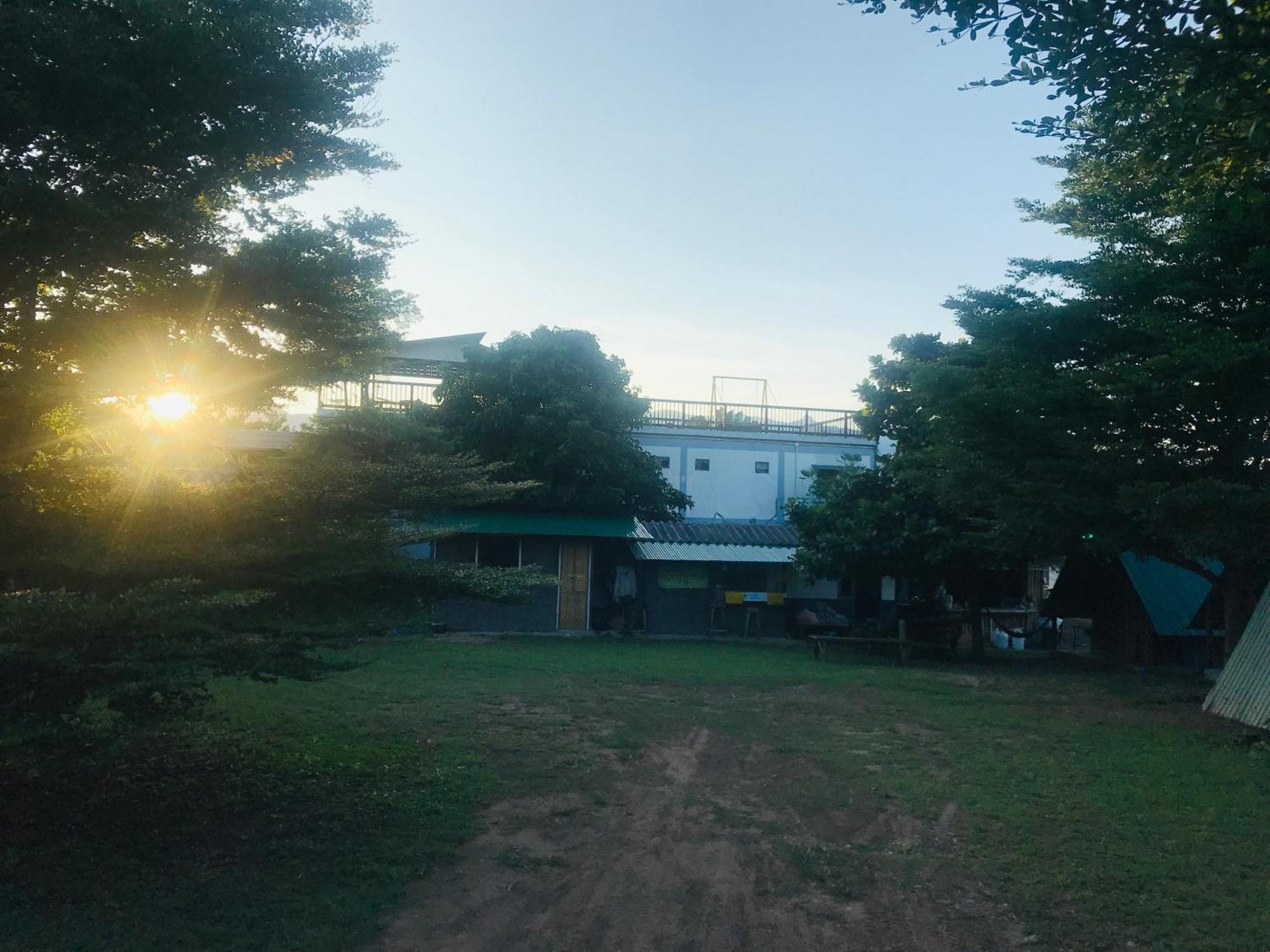 Гостевой дом Pai Sleepy Hut Экстерьер фото